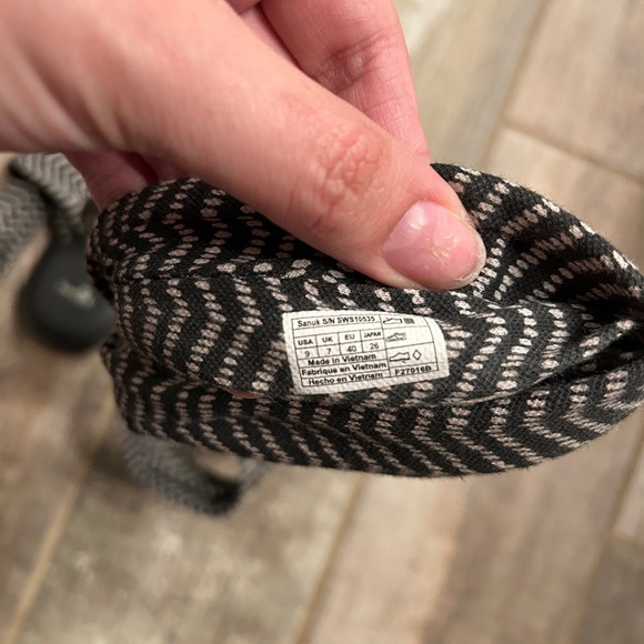 Sanuk Yoga Mat Sling Yoga Sling Sandal 9 Black Printed - Picture 3 of 5